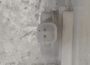 JAGUAR I-PACE X590 ZBIORNIK PŁYNU DO SPRYSKIWACZY SZYBY PRZEDNIEJ CZOŁOWEJ POMPKA 10