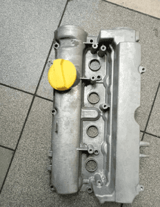 pokrywa zaworów vectra c 1.8 16v 90536413 1