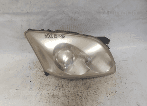Lampa przednia prawa przód prawo toyota avensis T25 4