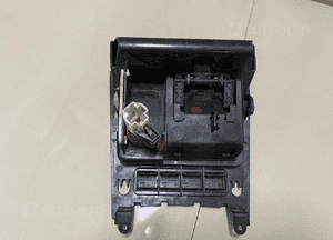 VW GOLF V POPIELNICZKA 1K0857961 3