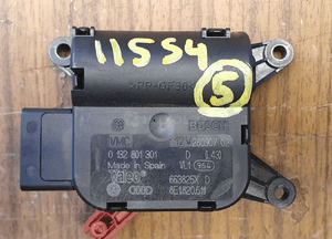 Silniczek 8E1820511 8E1820511A Nagrzewnicy Mechanizm Nawiewu Klapki EUROPA AUDI A4 B6 B7 3