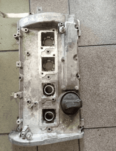 pokrywa zaworów audi a 4 b 6 1.8 06b103475