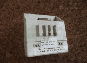 Moduł sterownik pompy paliwa bmw E39 55892110 1