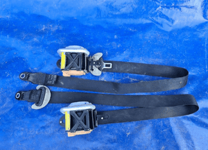 Toyota AVENSIS T25 pas pasy przednie komplet 1