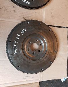 kolo zamachowe golf 5 1.4 16 v