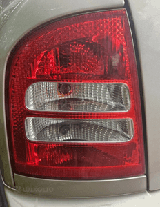 Skoda Octavia I 1 HB lampa tył tylna  lewa 1