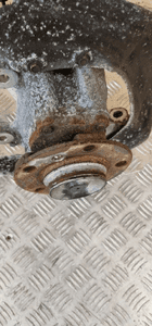 Bmw F34 zwrotnica amortyzator prawy przód przednia 6798260 6859040 7