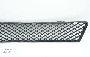 Kratka środkowa zderzaka przód mercedes r lift 6