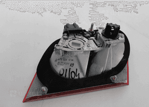 Mercedes W210 Lampa Tylna w Klapę Prawa - 11865 12