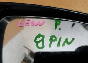 Lusterko zewnętrzne prawe 9 PIN Seat Leon I 4