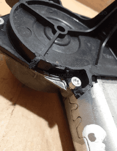 Opel Corsa D silniczek wycieraczki tyl 53027312 2