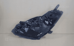 Lampa prawa toyota yaris iii 3 lift 14- 2