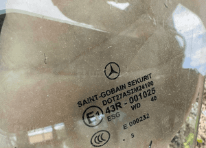 MERCEDES SLK 171 szyba lewa drzwiowa drzwi 4