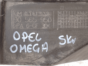 Skrzynka bezpieczników opel omega b  90565950 / GM0141539 4