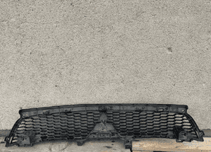 Grill atrapa zderzaka mitsubishi outlander ii lift 4