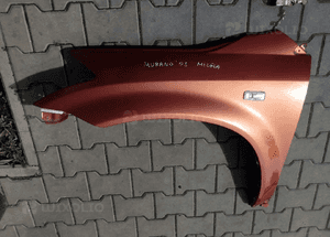 Nissan Murano Z50 blotnik przod przedni prawy 2