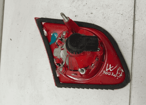 Lampa prawy tył prawa tylna w klape vw passat B6 3C sedan 2