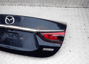 Klapa bagażnika mazda 6 sedan  gołe  dostępne 2 sztuki 3