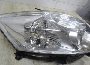 toyota AURIS 1 I lampa lewa przód soczewka 81150-02460 4