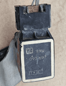BMW E60 E61 czujnik poziomowania lamp ustawienia zawieszenia 1093697 2