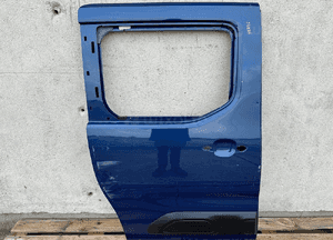 Drzwi tyl tylne prawe citroen berlingo iv / peugeot rifter bardzo ladne 1