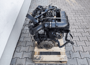 Silnik kompletny wtryskiwacze turbina citroen C5 iii X7 1.6 hdi 9H01 08-11 4