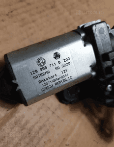 } SILNICZEK WYCIERACZKI TYŁ SEAT ALTEA nr 1z9955711 2