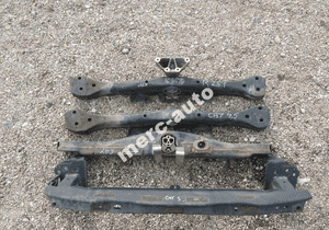 MERCEDES ML 164 R 251  BELKA ŁAPA POD SKRZYNIE