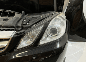 Mercedes W207 Coupe AMG Maska Zderzak Pas - 15343 7