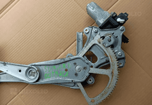 Subaru Outback Legacy IV mechanizm podnośnik szyby przód przedni  prawy 2