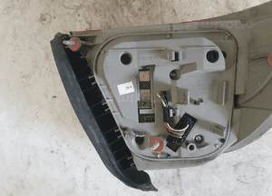 Lampa tylna prawa tył prawo bmw E46 cabrio led 8