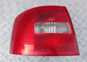 Lampa lewy tył tylna audi A6 4B9945095F 1