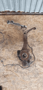 Zwrotnica piasta lewy przód przednia lewa Audi A6 C5 2.5 TDI 8D0407257AE 1