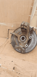 Zwrotnica lewy przód przednia lewa Skoda Rapid 1.6 TDI 5