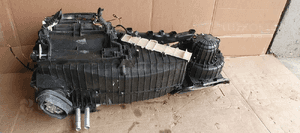 Nagrzewnica obudowa nagrzewnicy silnik kompletna Audi A5 A4 B8 8T1820005E 6