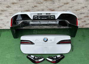Klapa lampy tył tylne zderzak tylny bmw 7 G70 A300 kamera 1