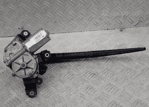 WYCIERACZKA TYLNA NISSAN QASHQAI  SILNICZEK + RAMIE 2