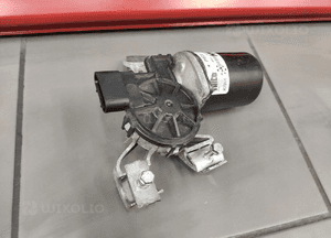 JEEP CHEROKEE LIBERTY KK 2.8 CRD SILNICZEK WYCIERACZKI PRZÓD ORYGINAŁ BDB 3