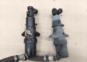 Chrysler 300M spryskiwacz reflektora prawy