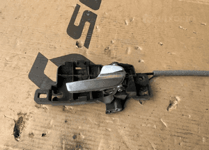 Klamka wewnętrzna prawy przód przednia prawa Ford Mondeo MK4 6M21-U22600-AB 1