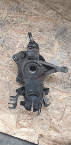 Zwrotnica piasta lewy przód przednia lewa Citroen C5 I 2.0 HDI 6