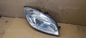Lampa prawy przód przednia prawa Skoda Roomster 3