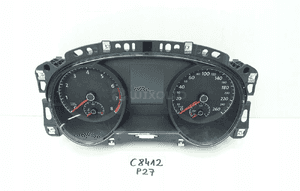 Licznik zegary vw sportsvan 517 49670KM 517920740D 1