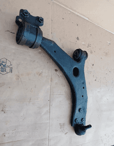 Wahacz prawy przód przedni Ford Focus MK2 3