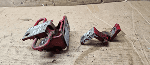 Zawias zawiasy drzwi prawy przód para VW Caddy III LY3D 2
