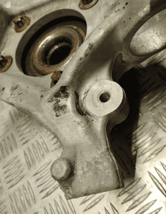 MERCEDES W206 ZWROTNICA LEWY TYŁ A2063570100 13