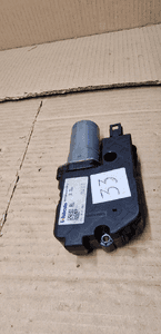 Silniczek szyberdachu Audi A4 B9 8W 1735684D 2