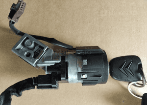 Citroen C4 Picasso stacyjka kluczyk 08 1