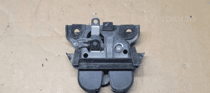 Zamek klapy bagażnika Audi A3 8L 8L0827505G 3