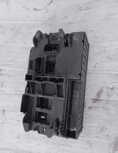 BME X6 E71 4.4 V8 MODUŁ SKRZYNKA BEZPIECZNIKÓW 9145115 2